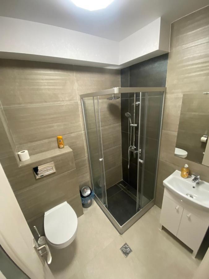 Rez Suites Ясси Екстер'єр фото