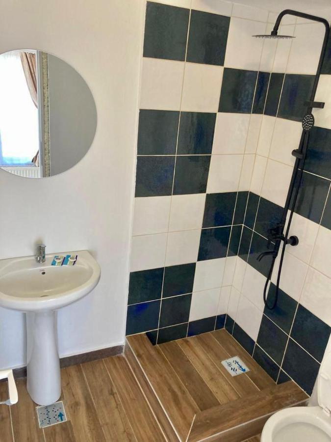 Rez Suites Ясси Екстер'єр фото